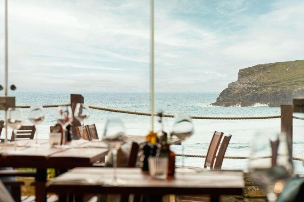 Port William Inn 틴태절 외부 사진