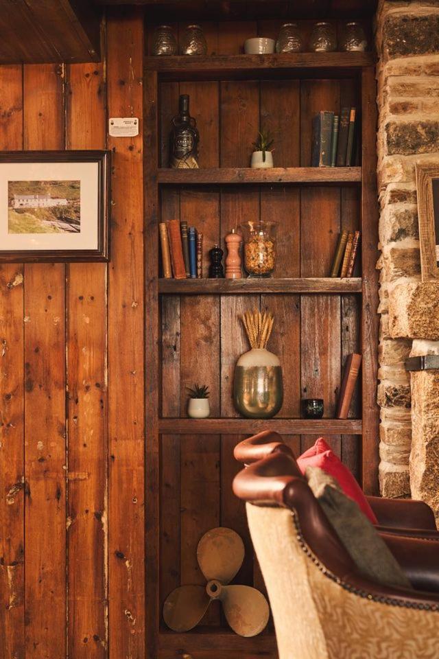 Port William Inn 틴태절 외부 사진