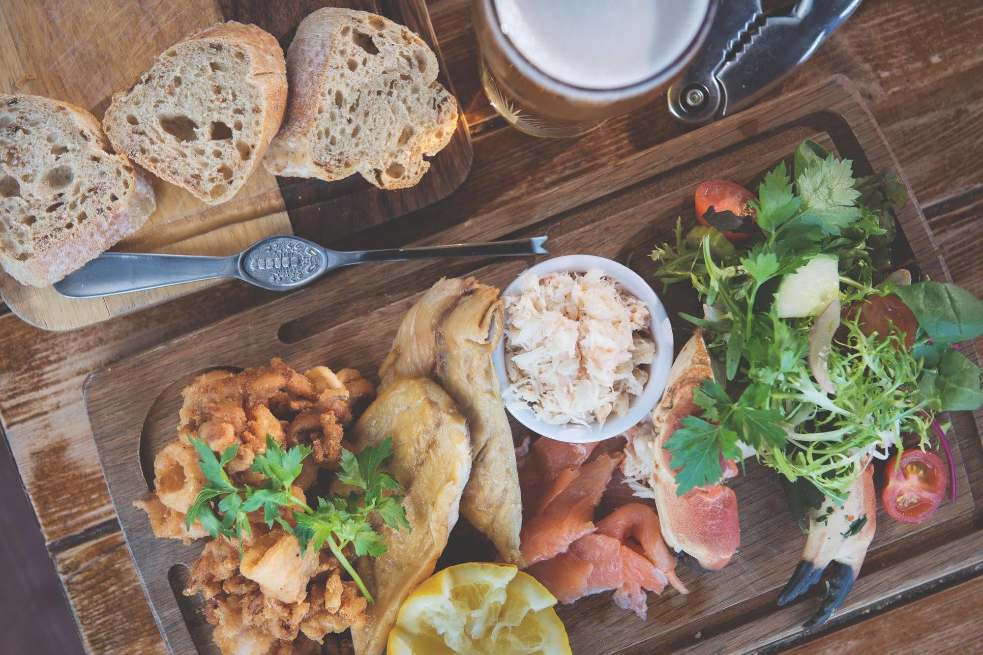 Port William Inn 틴태절 외부 사진